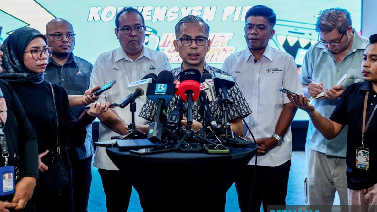 Parents Must Monitor Children's AI Relationships, Warns Fahmi
