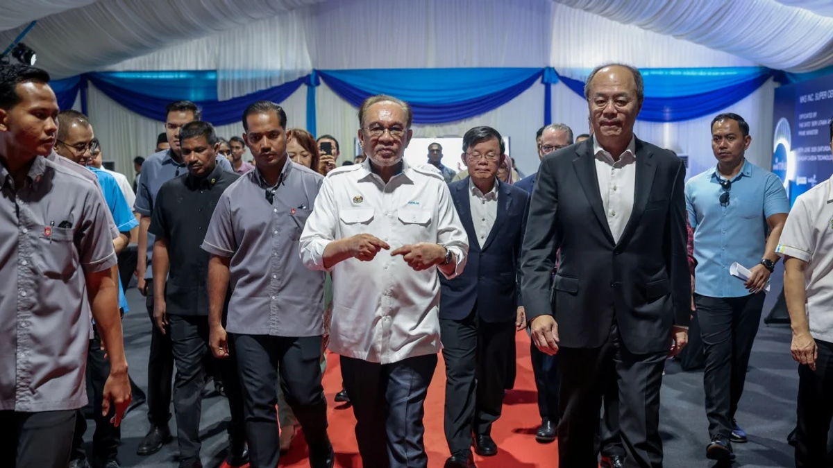 Malaysia's Balanced Diplomacy Strategy Attracts Global Investment, Anwar Says