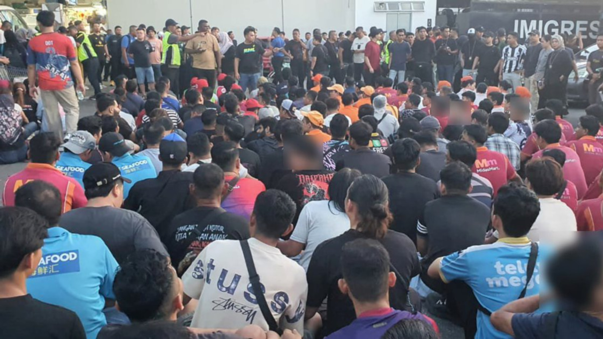 226 Migrants Detained in Johor Enforcement Crackdown; Passport Stamp Scheme Exposed