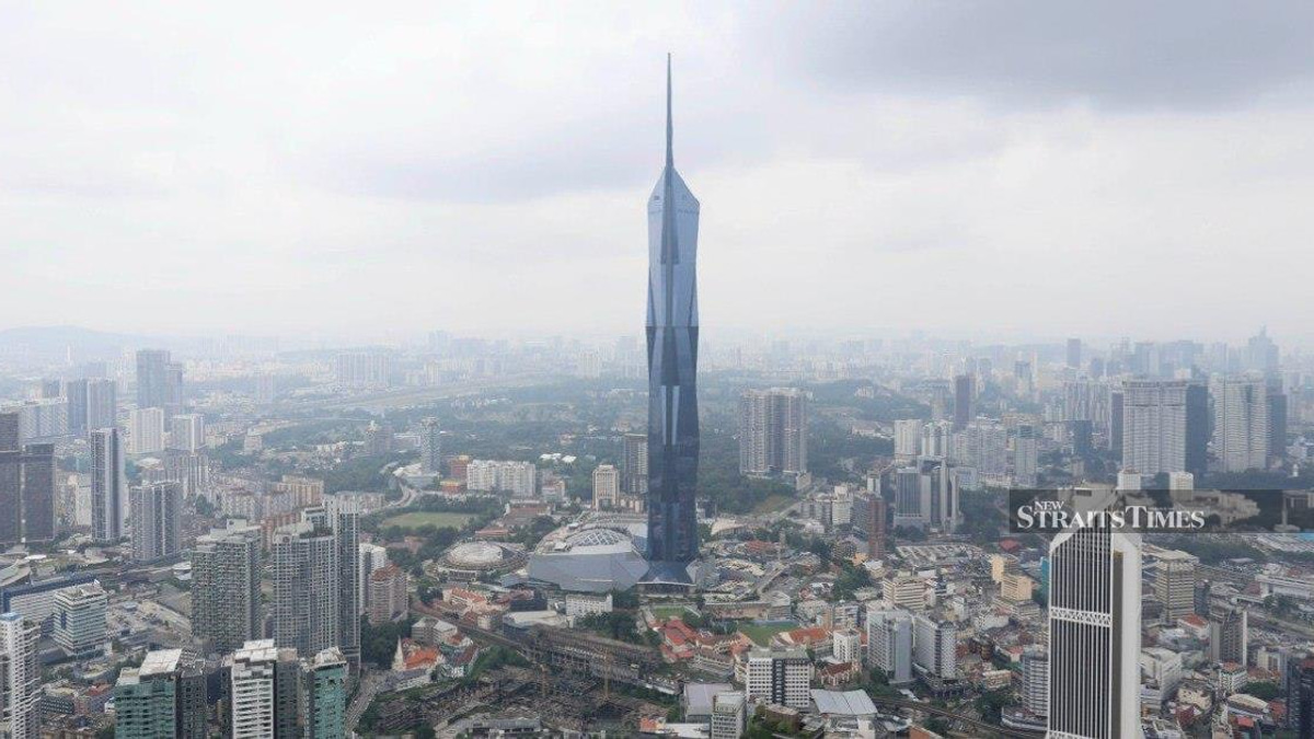Anwar calls for prayers as Malaysia braces for National Day amid haze concerns