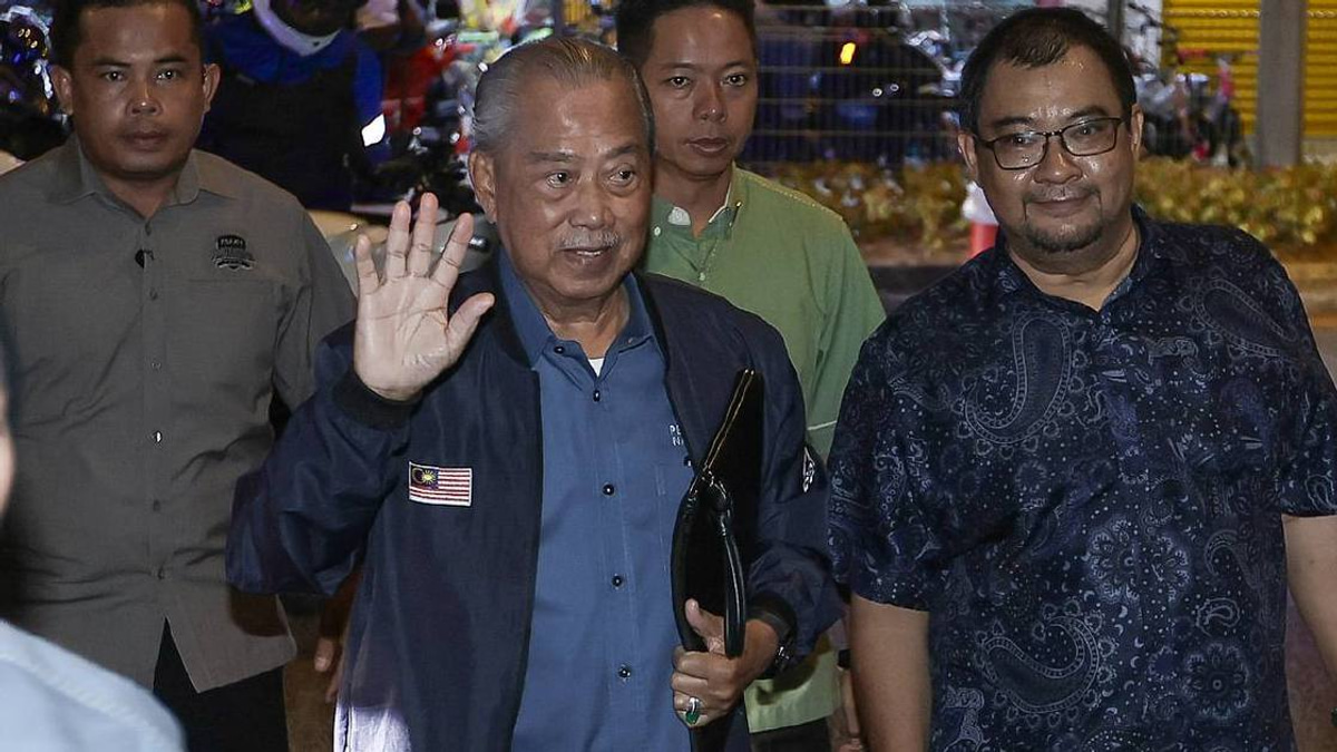 PN Leadership Convenes Emergency Gathering, but Bersatu Status Remains Off Agenda