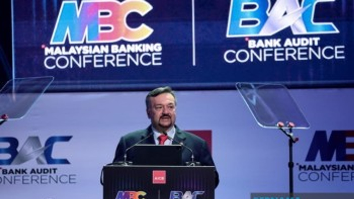 Banking's Future Hinges on Human-AI Partnership, Says Finance Minister