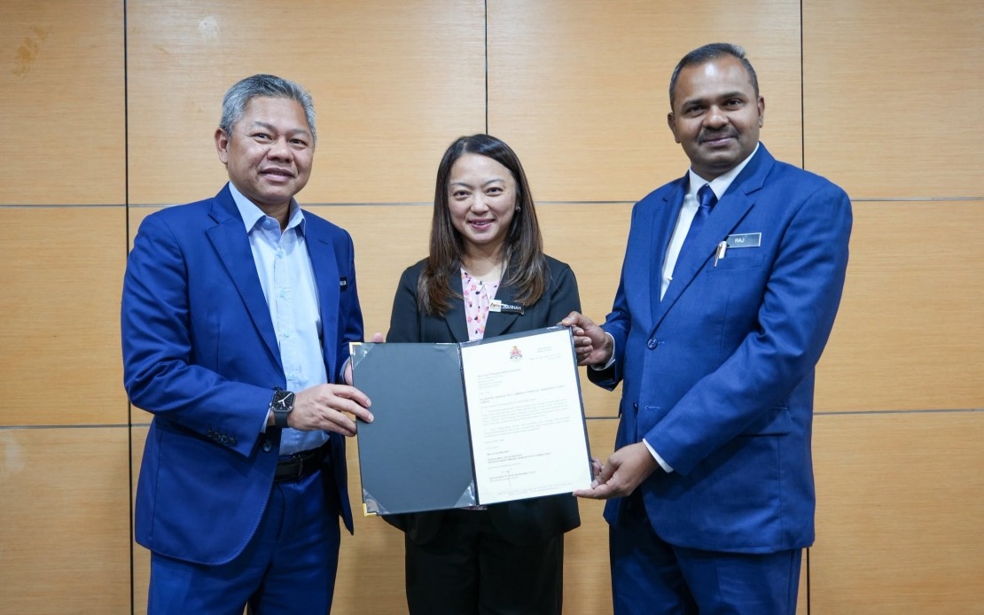Hannah Yeoh Welcomes Ex-Prison Officer to KL City Advisory Board
