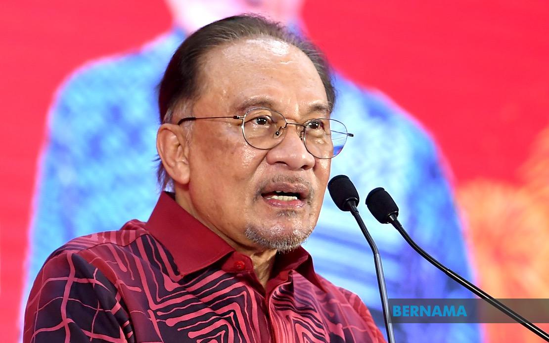 Anwar Maintains Strong Public Support with 52% Approval Rating, Survey Shows