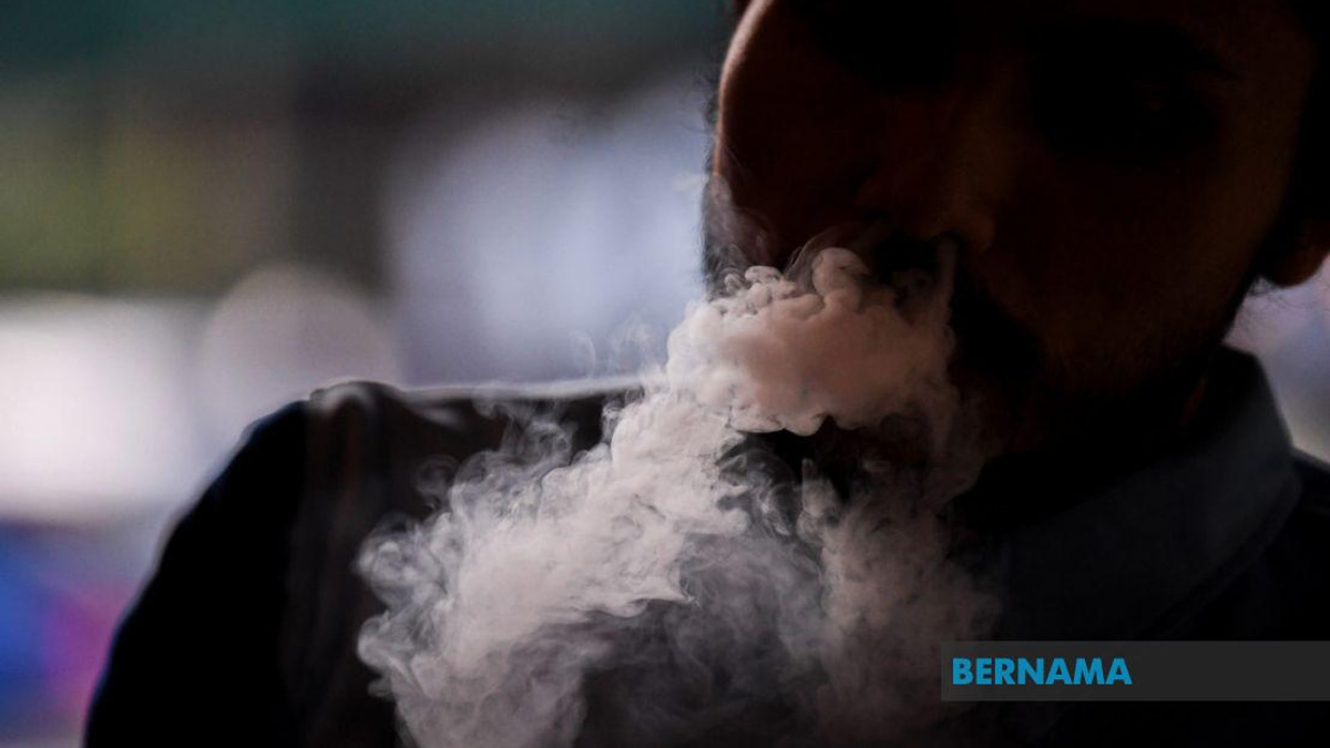 World Youth Foundation Calls for Nationwide Vape Sales Ban to Combat Drug Misuse Among Students