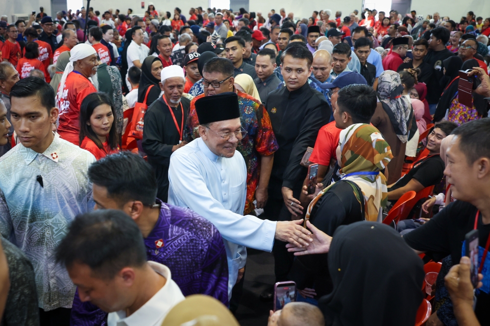 PM Anwar Ibrahim Undergoes Specialist Medical Observation