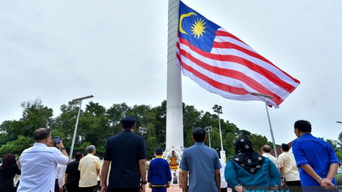 Sultan Sharafuddin: Jalur Gemilang is a Flag for All Malaysians