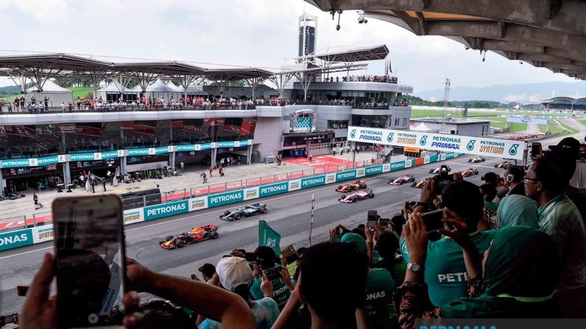 PM Anwar Announces Affordable MADANI F1 Tickets From RM200 For Malaysians