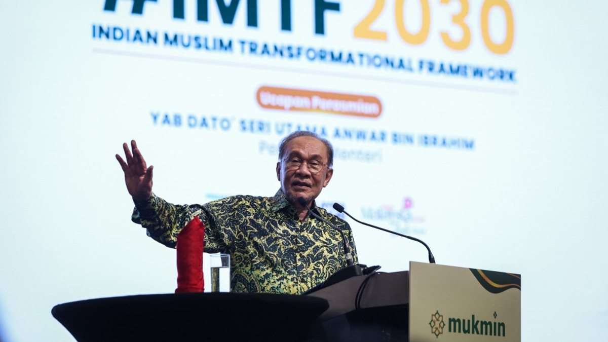 Anwar Sets One-Month Deadline for Foreign Worker Applications, Focusing on Restaurant Sector
