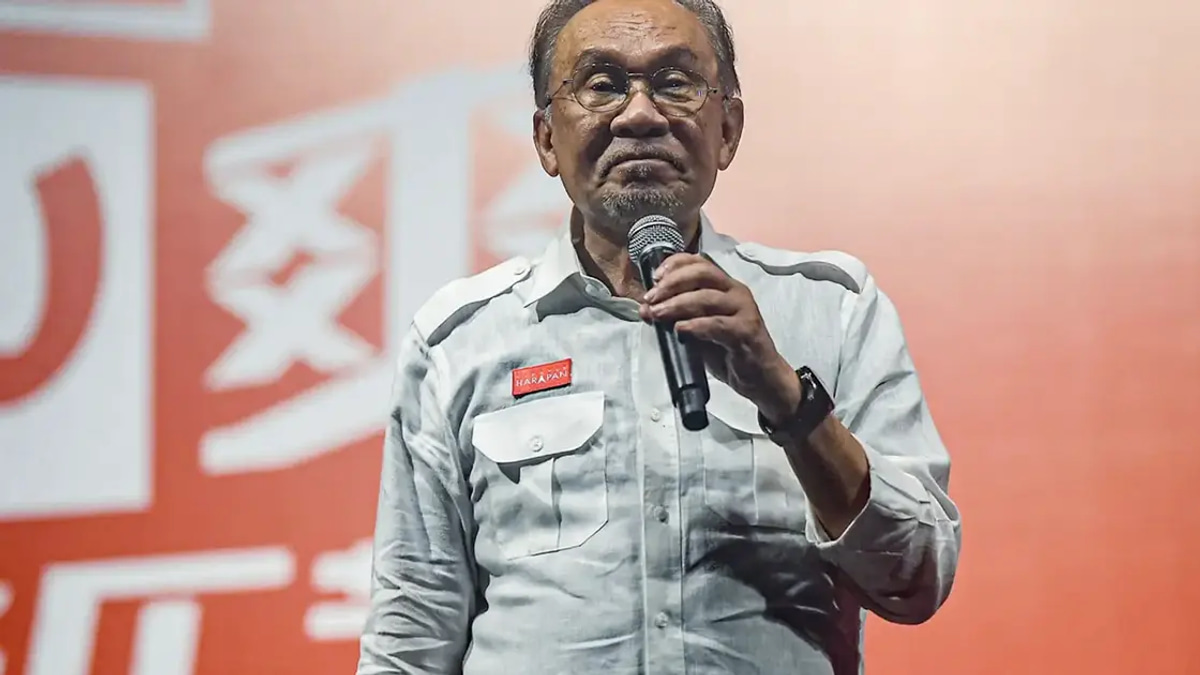 Anwar Urges Unity After BN's Johor Victory, Calls for Continued Public Service