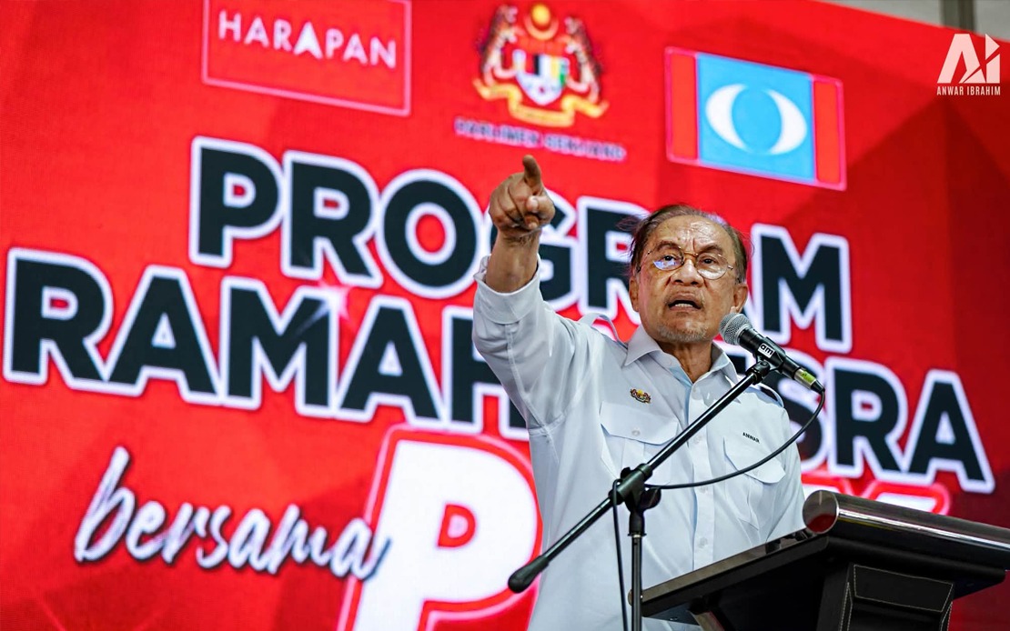 Anwar to Raise Durian Export Push With Chinese Premier as Farmers Face Price Crisis