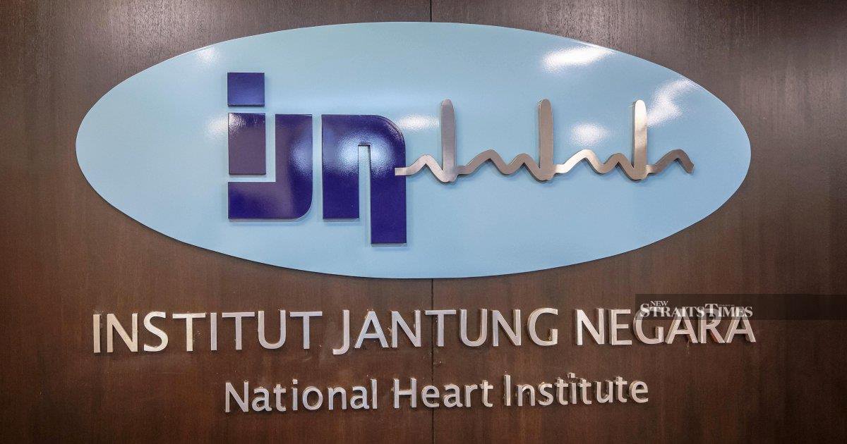 Anwar and Wan Azizah Visit Hospitalized Deputy Prime Minister Fadillah at Heart Institute