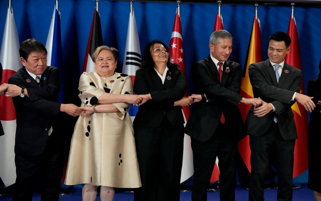 Japan, South Korea, Australia and New Zealand Push Regional Cooperation at ASEAN Ministerial Forum in Manila