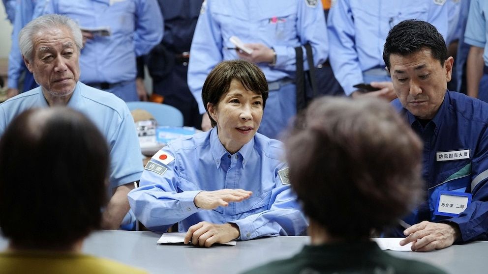 Japan's PM visits earthquake-stricken Kumamoto as recovery challenges mount