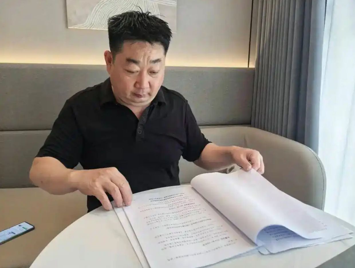 Chinese Father Sues Gaming Giants Over Son's Addiction, Seeks Industry Accountability