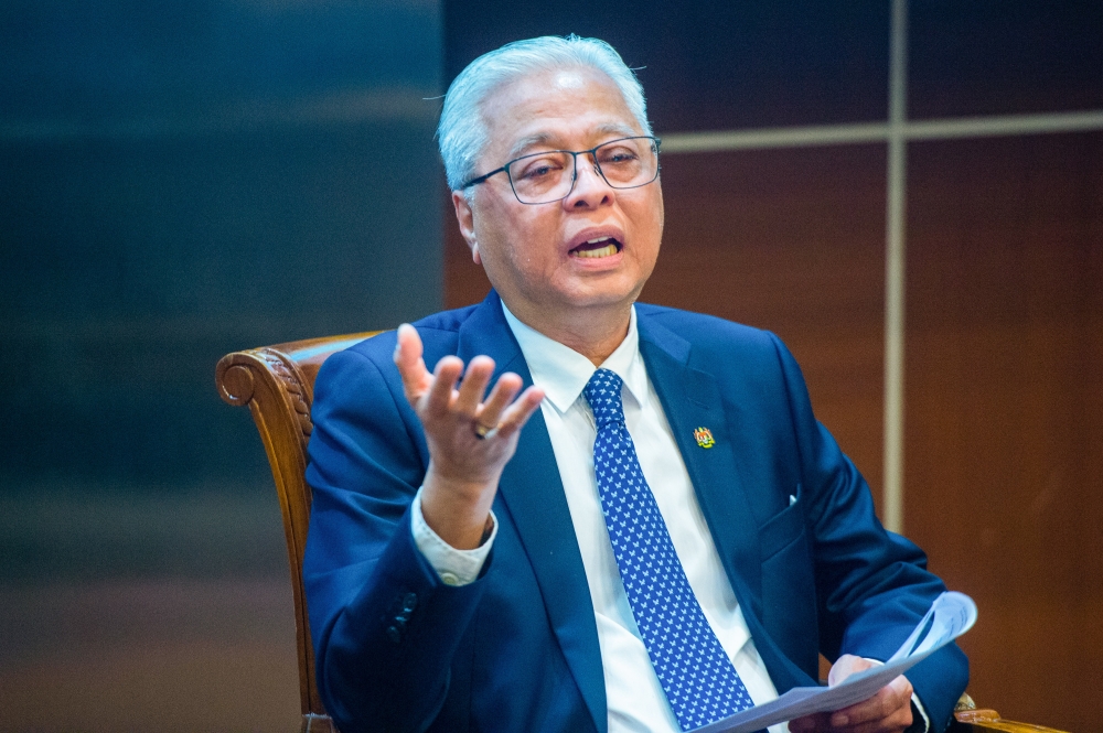 Ismail Sabri in Stable Condition Following Pacemaker Surgery at Institut Jantung Negara