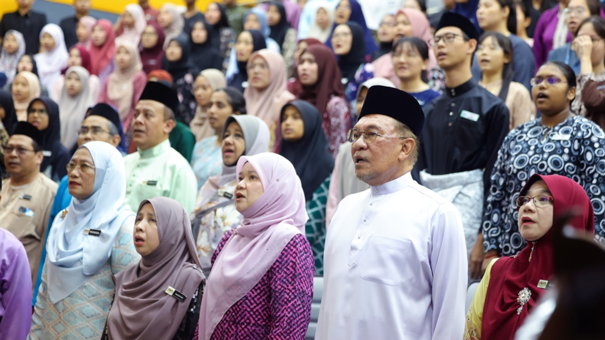 Anwar Identifies Resistance to Change as Main Obstacle to National Reform Agenda