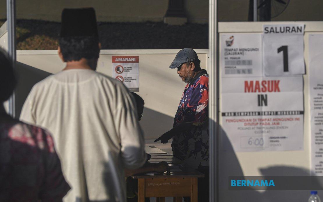Federal Ministers and Deputy Ministers Vote in Johor State Election