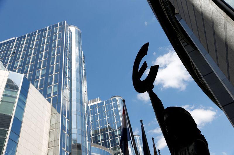 Europe's Digital Euro: A Central Bank Alternative to Private Cryptocurrencies and US Payment Giants