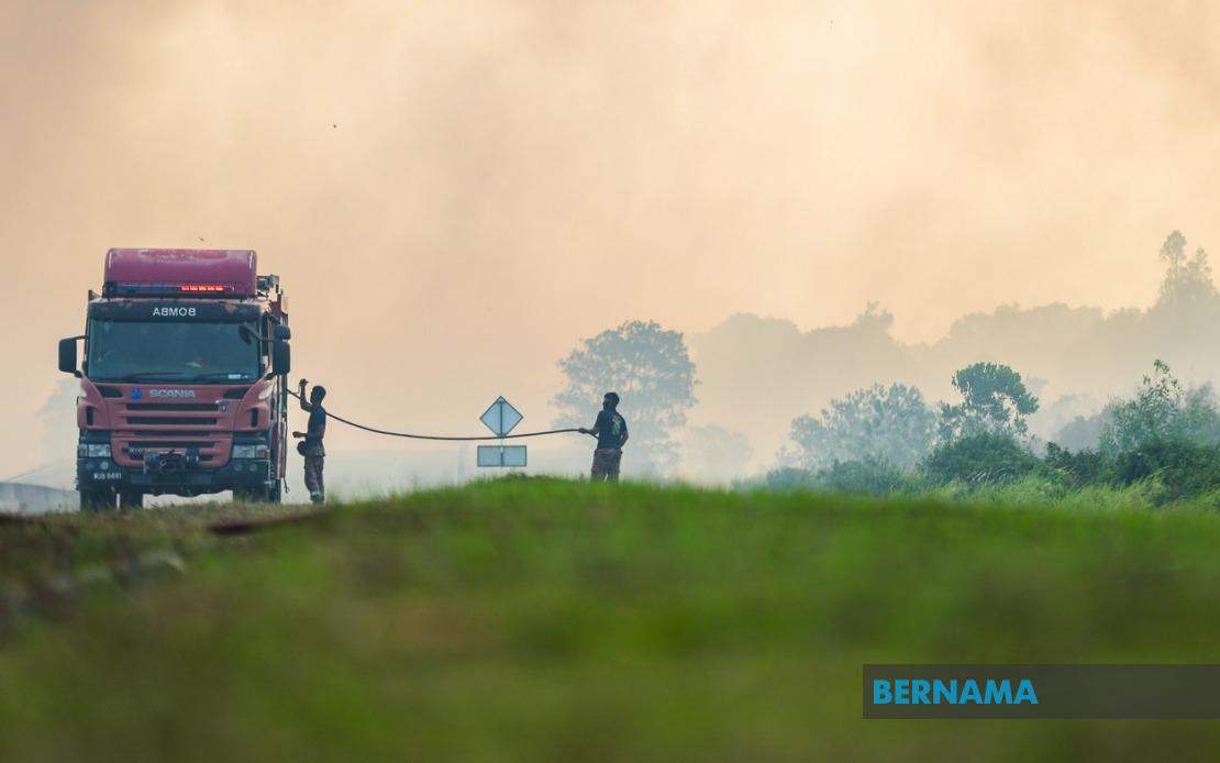Over Half of Punggai-Sebana Cove Peatland Fire Brought Under Control