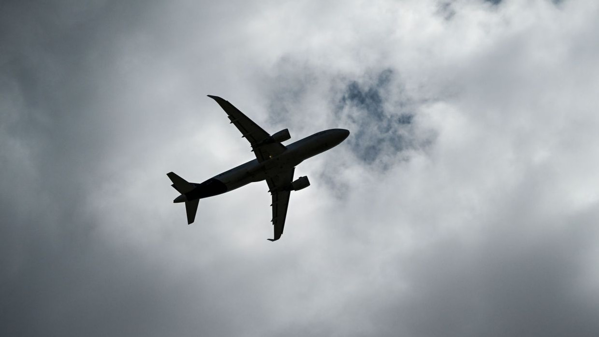 Power Bank Fire Forces Lufthansa Subsidiary to Divert Mid-Atlantic Flight