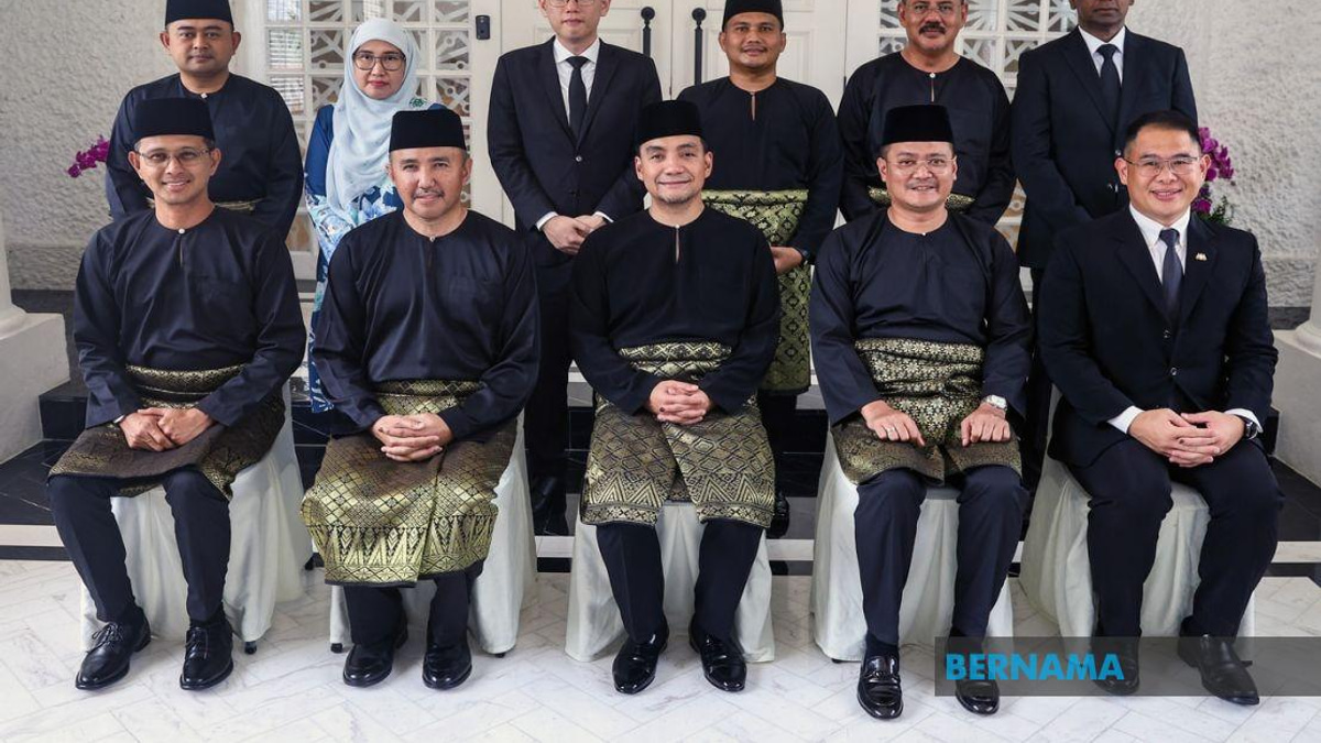 Johor Swears In New State Cabinet with Fresh Appointments