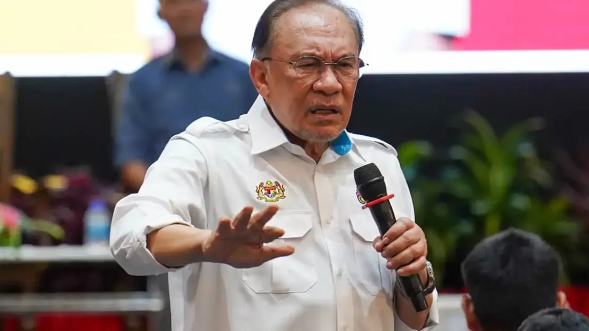 Anwar Dismisses Calls to Recalibrate US Relations Over Israel Stance as Misguided