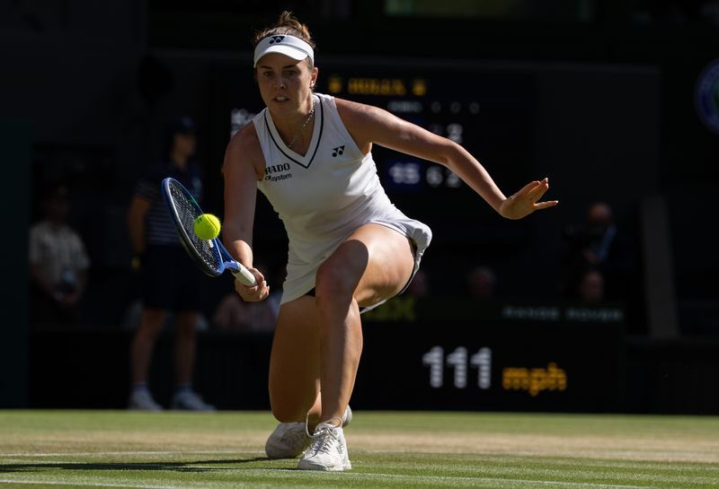 From Heartbreak to Glory: How Noskova Won Wimbledon After Squandering Five Match Points