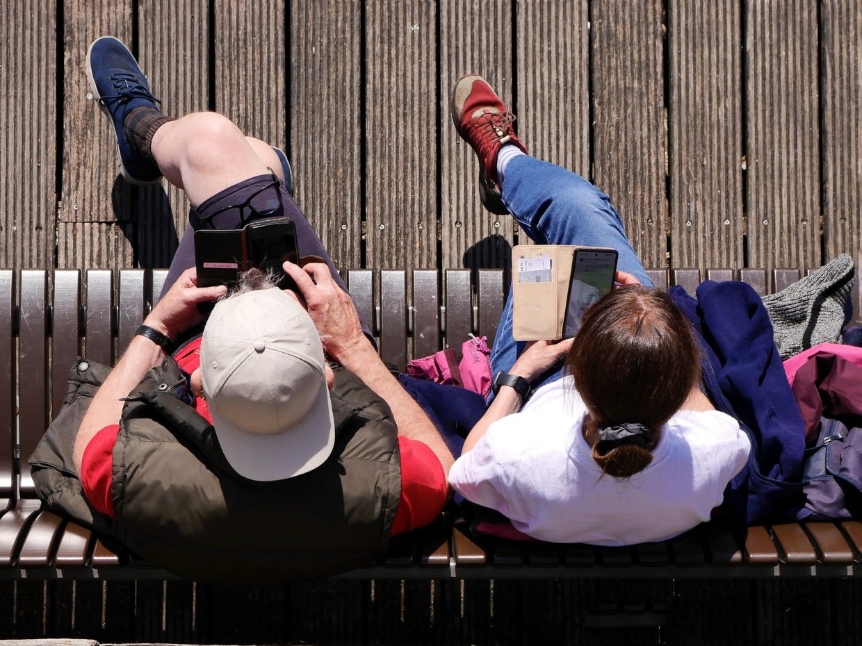 Parental phone addiction harms children's emotional development, study warns