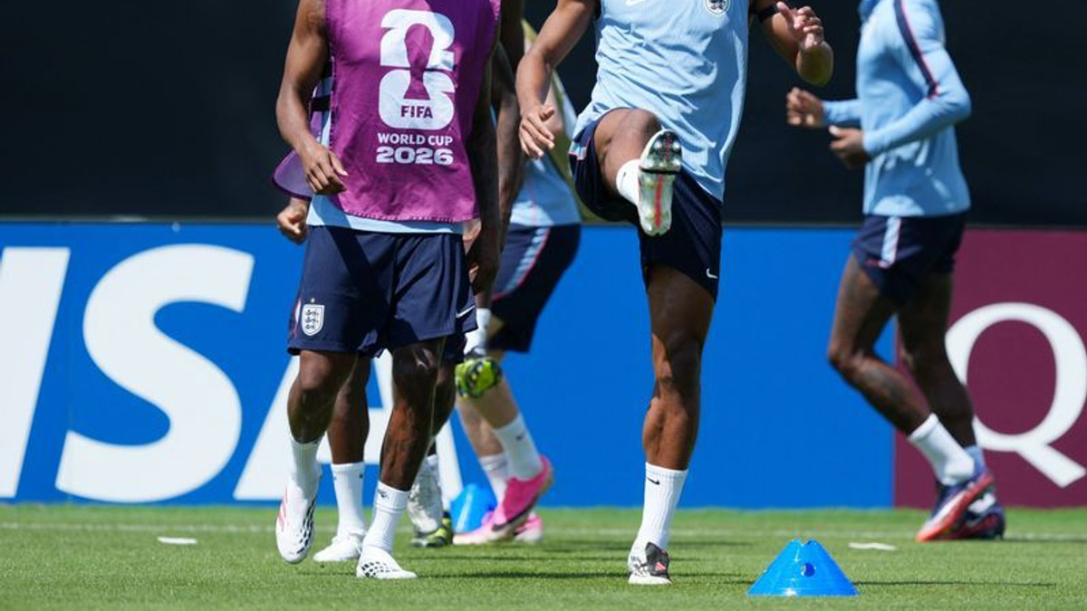 England Unity Puts Argentina Showdown in Focus as Squad Blocks Out Distractions