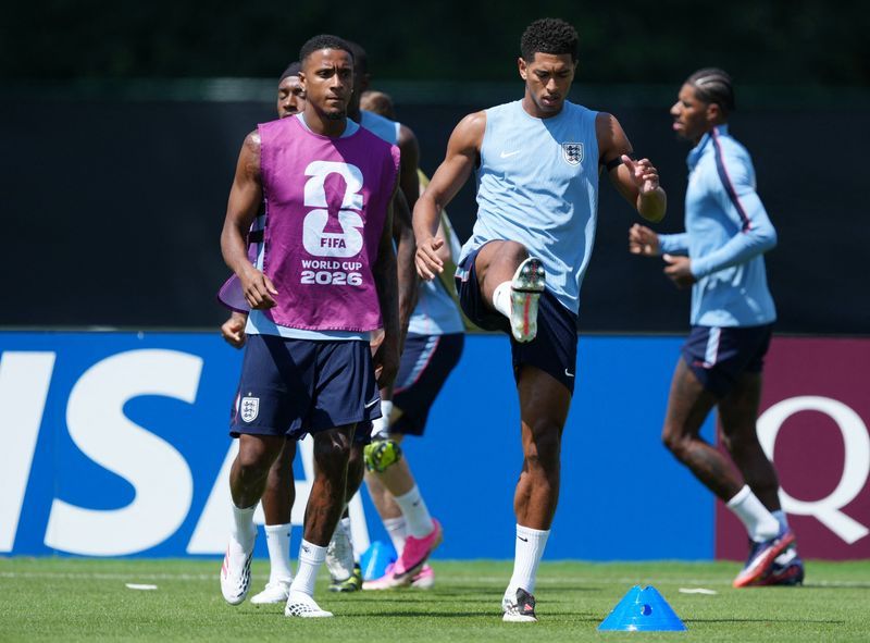 England Unity Puts Argentina Showdown in Focus as Squad Blocks Out Distractions