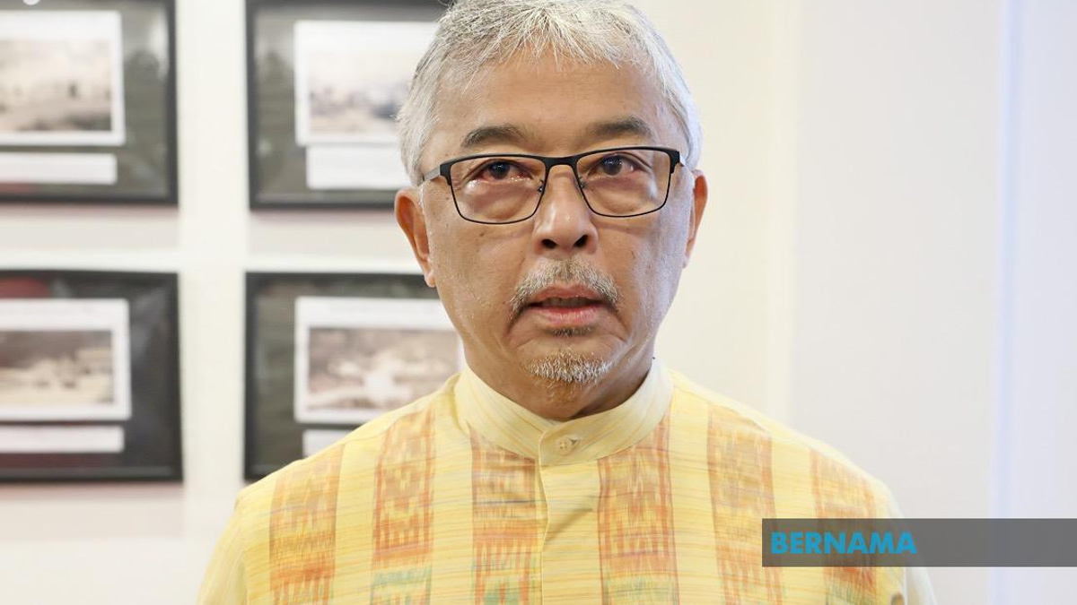 Pahang Ruler Marks Sekolah Sultan Ahmad's Centenary with Focus on Widening Access to Quality Education