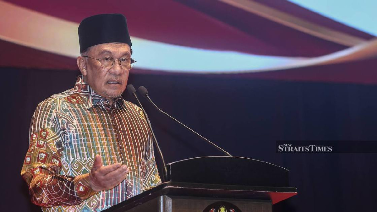 Anwar Urges Smarter, Tech-Enabled Strategy for Islamic Preaching in Digital Era
