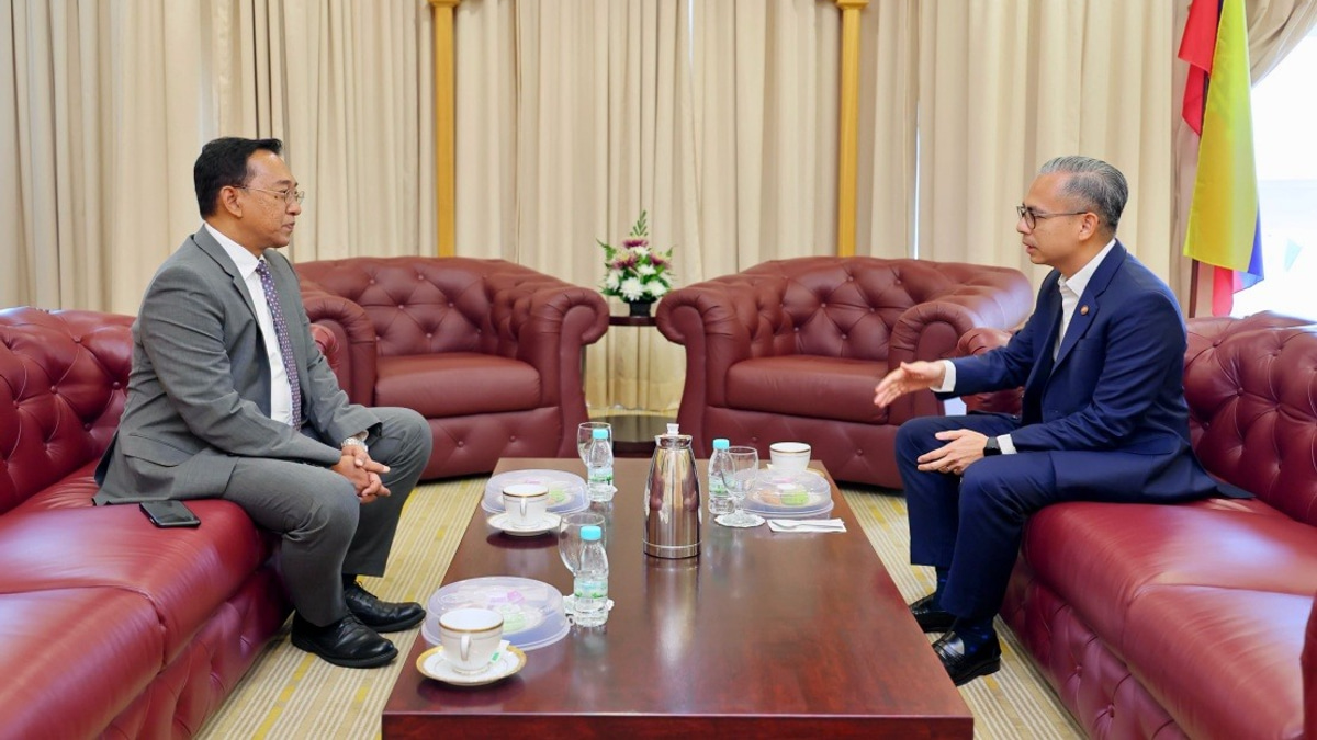 Fahmi Welcomes New Ambassador to Lebanon, Emphasises Diplomatic Strengthening