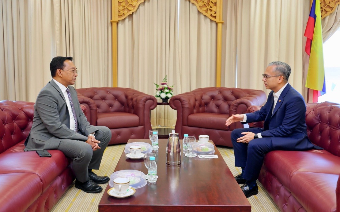 Fahmi Welcomes New Ambassador to Lebanon, Emphasises Diplomatic Strengthening