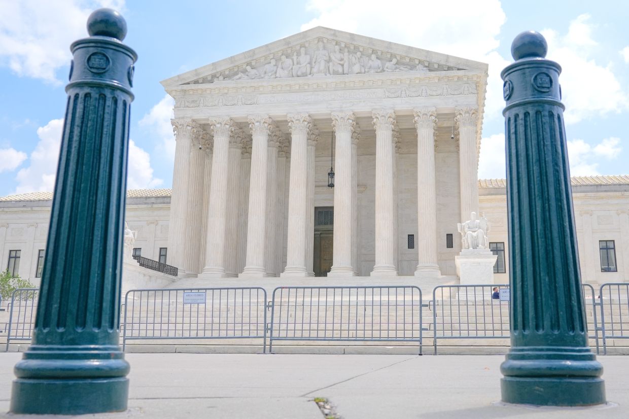 US Supreme Court Allows Texas Age Verification Law for App Downloads to Stand