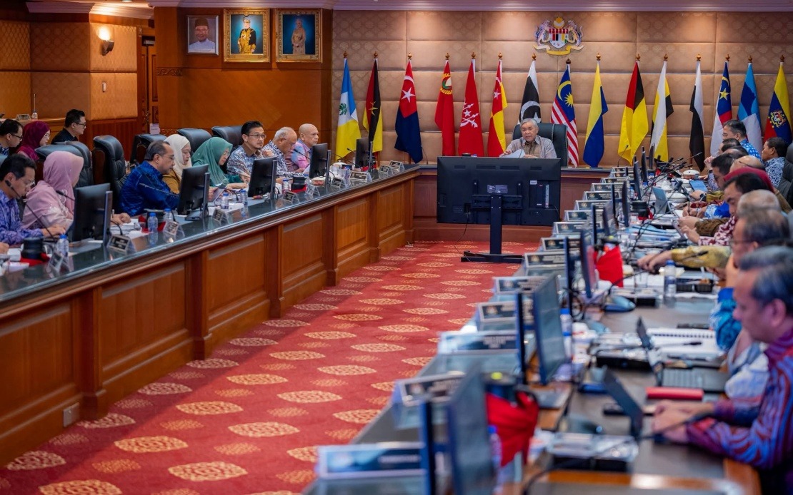 Malaysia's Cabinet Signals Shift Toward Holistic Cost-of-Living Strategy, Prioritizing Vulnerable Groups and Local Agriculture