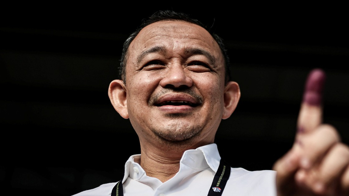 Maszlee Leads in Johor as BN Breaks into Opposition Strongholds