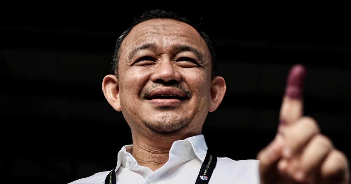 Maszlee Leads in Johor as BN Breaks into Opposition Strongholds