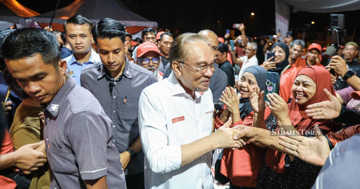 Anwar calls on Johor voters abroad to return home for state election