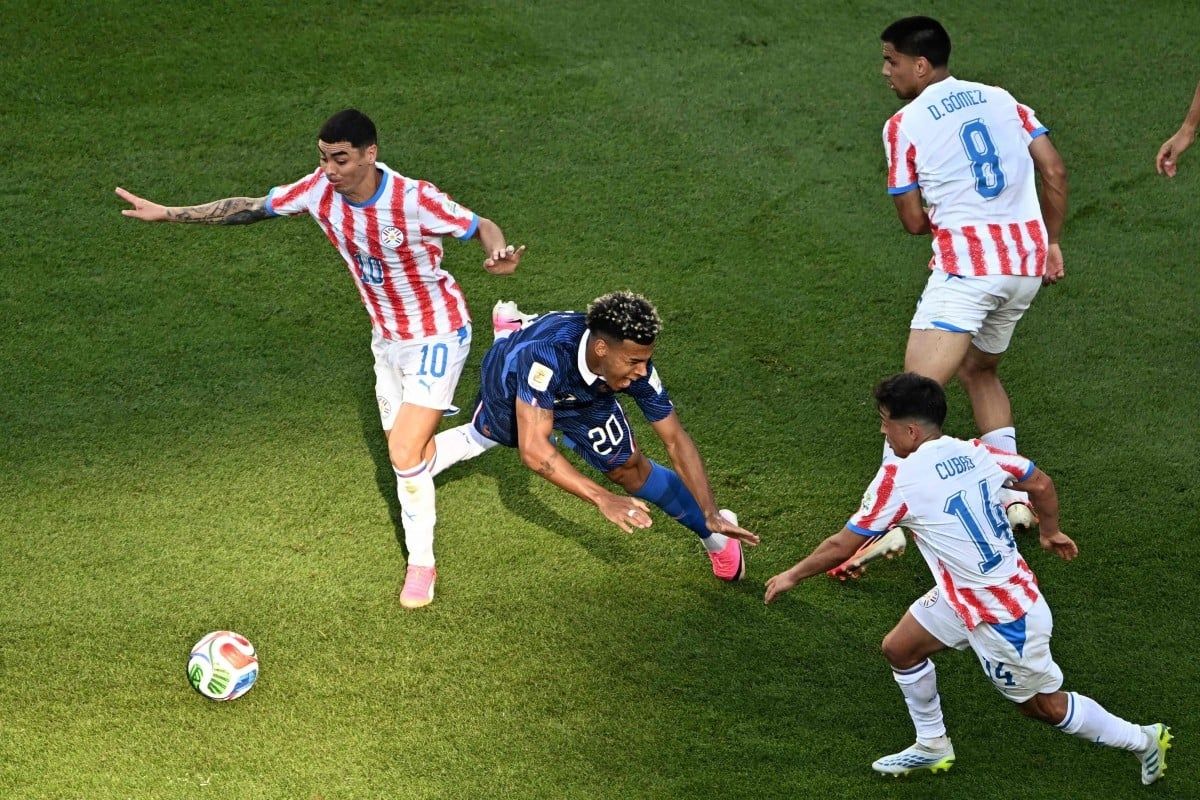 Chinese fans criticise Paraguay's aggressive tactics in World Cup loss to France