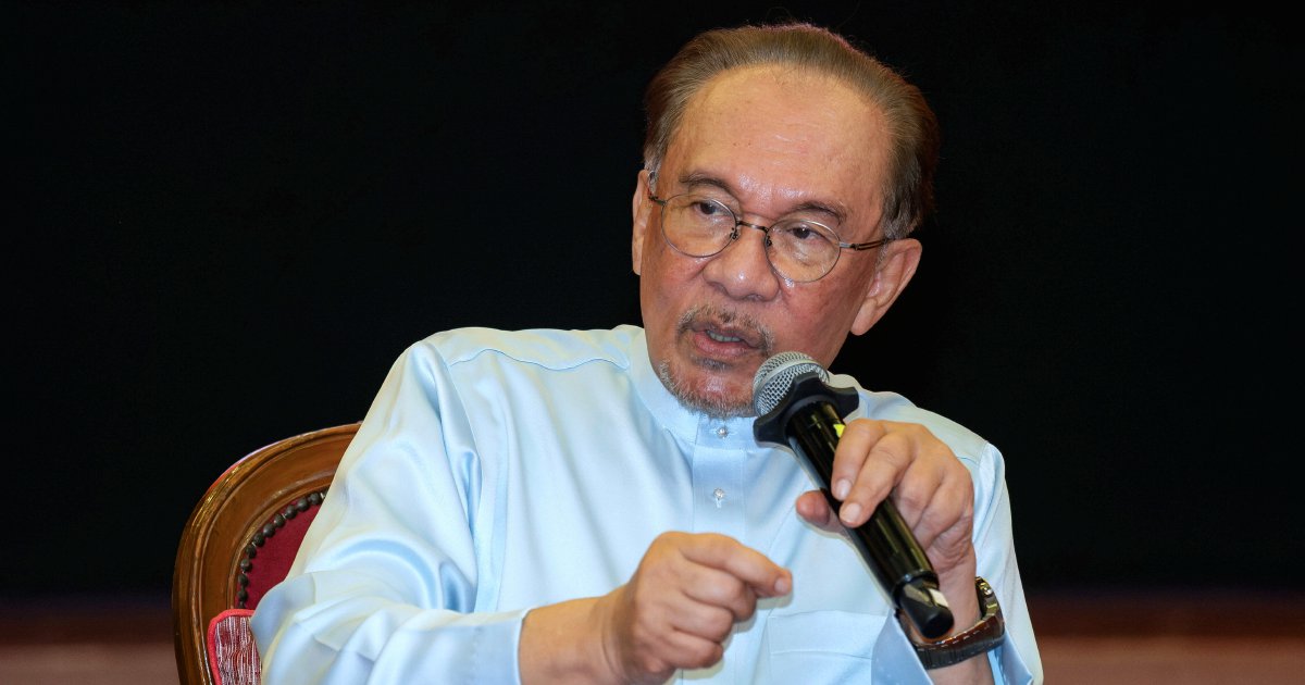 PAS criticises Anwar's stance on Taiwan-China tensions, urging diplomatic approach