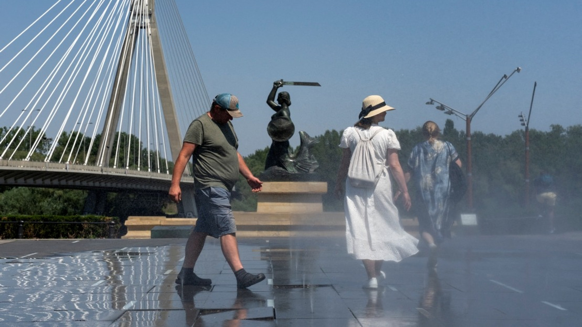 Poland Swelters Under Extreme Heat, Shatters 105-Year Temperature Record