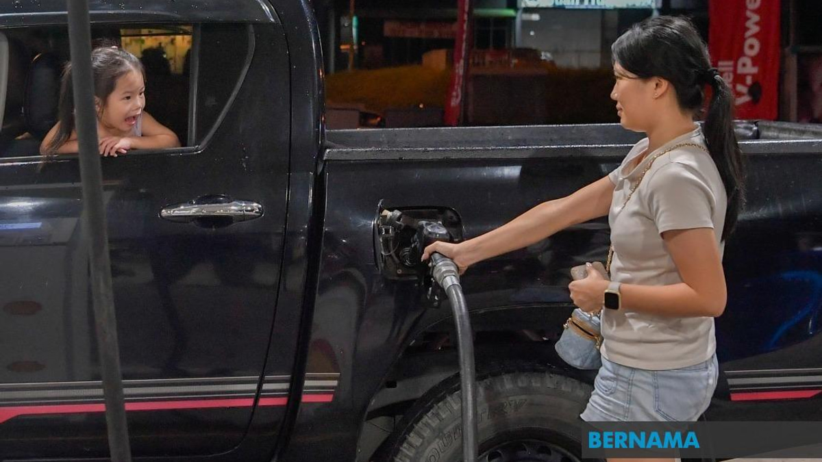 Pickup and Jeep Owners Must Apply Now for Extra 100 Litres of BUDI Diesel