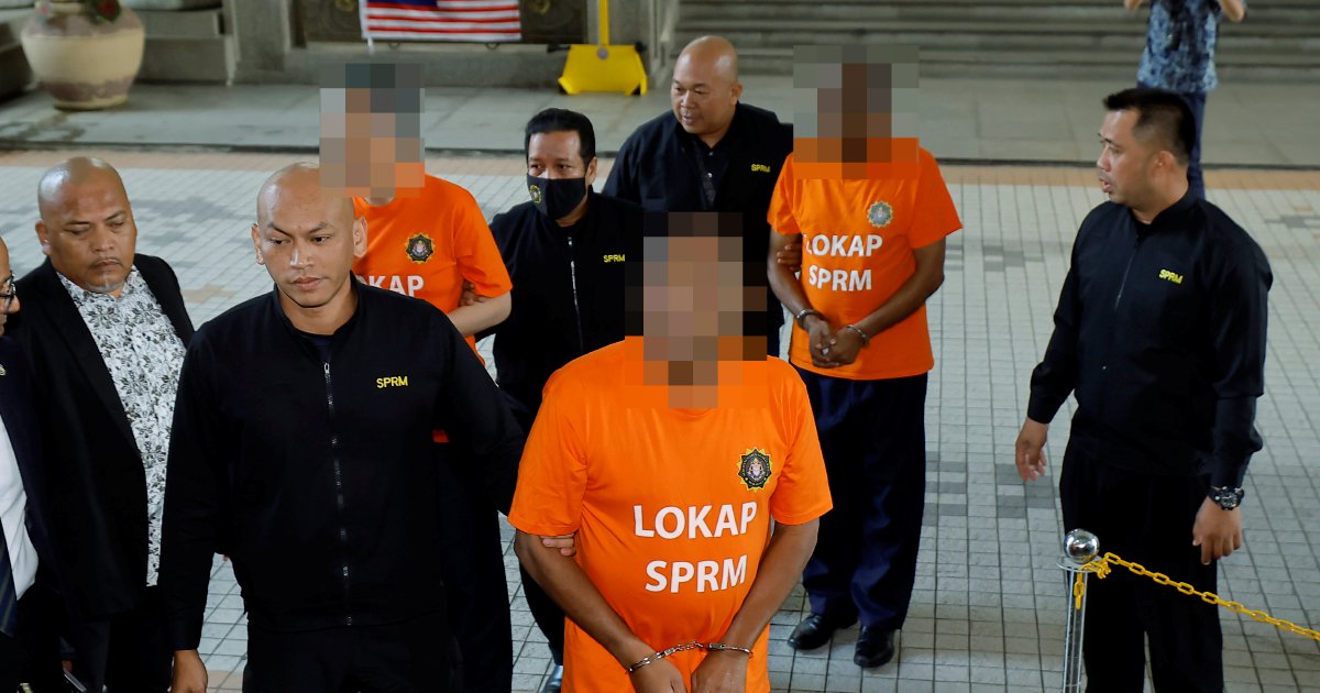 Ex-TH Chairman and Former Treasury Chief Held in MACC Probe