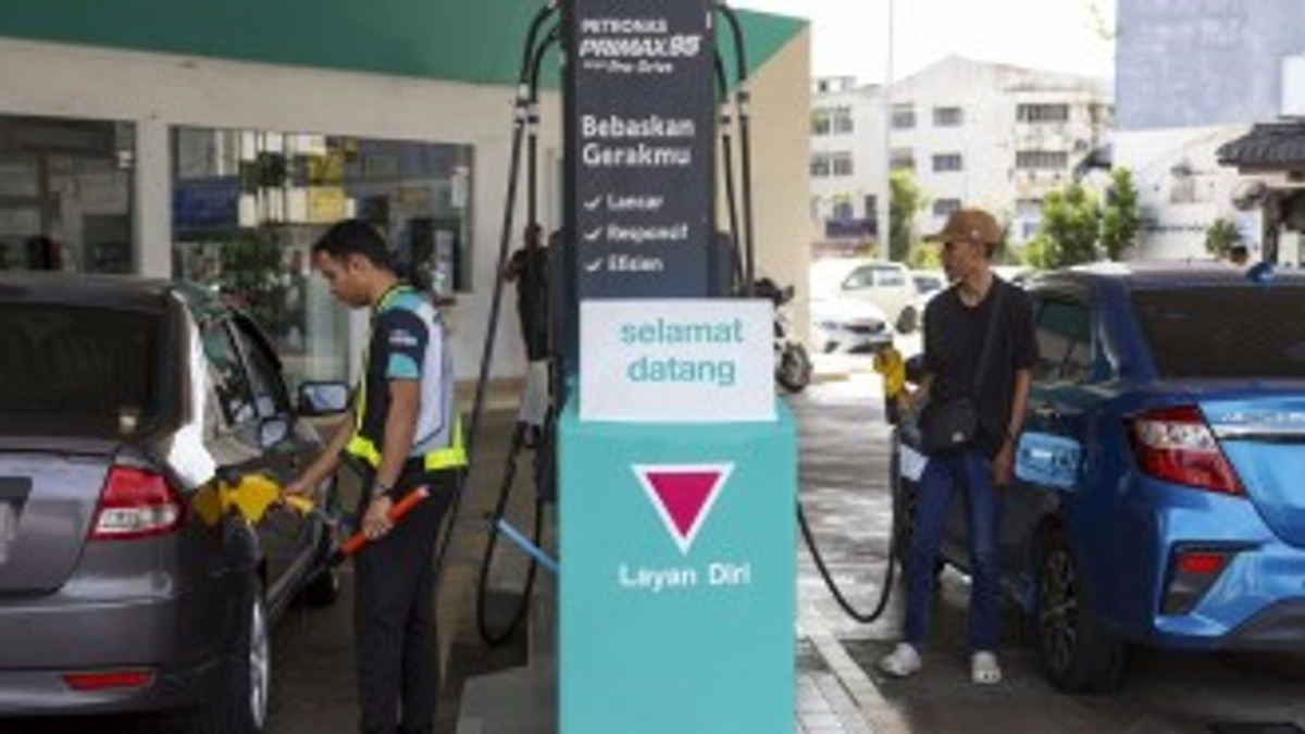 Petronas Fuel Supply Secured Through August as Task Force Monitors Global Energy Risks