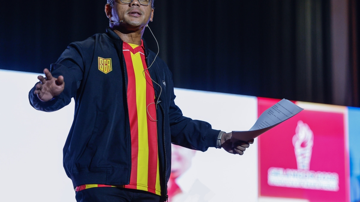 Selangor MB orders enforcement action against illegal settlements in Setia Alam