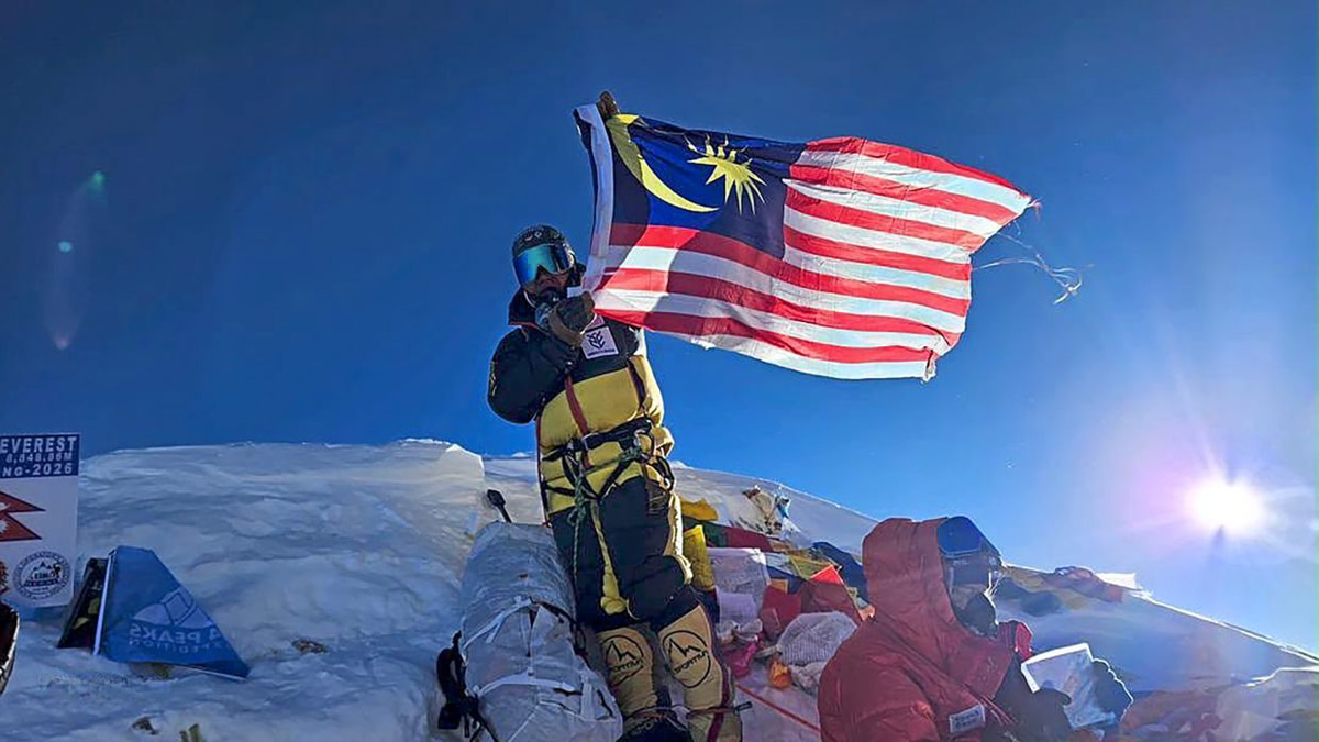 Malaysian Climber Khafiz al Kicok Conquers Mount Everest at 49, Joining Elite Circle of Peak Baggers