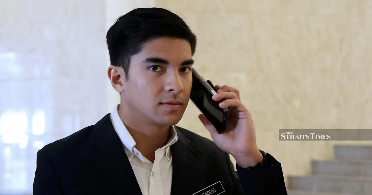 Tunku Ismail Criticises 'Hollywood' Style Politics as Johor Regent Targets Populist Approach