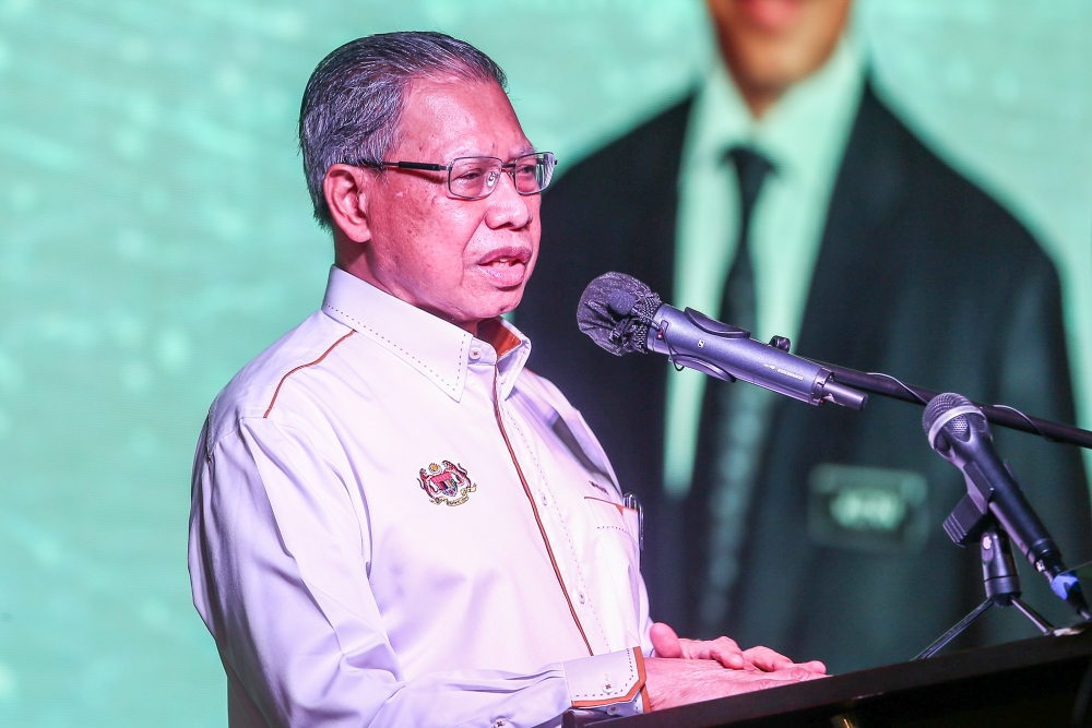 At 76, Mustapa Mohamed Rules Out GE16 Return, Urges Youth to Lead